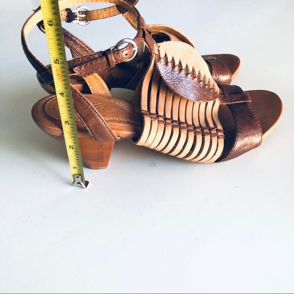 Naya 'Nova' Women's 7.5 Strappy Comfort Leather Sandal Tan High Quality - Picture 4 of 9